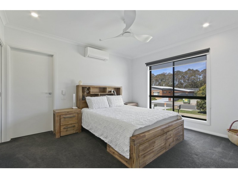 26 Aquabella Drive, Eagle Point VIC 3878
