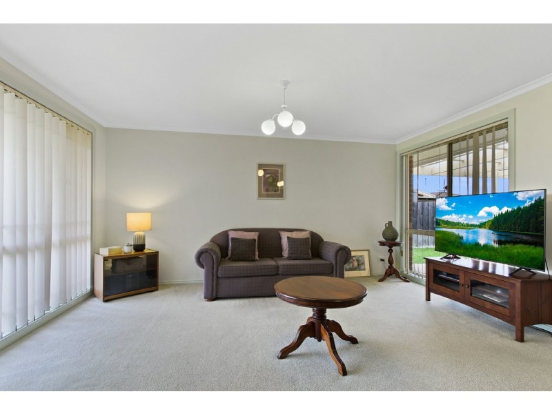 12 Milton Avenue, Paynesville VIC 3880