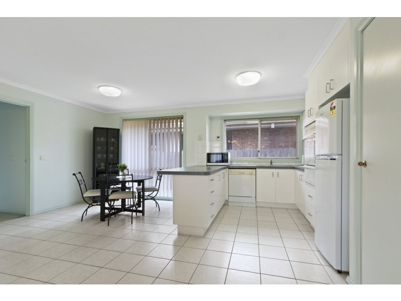 12 Milton Avenue, Paynesville VIC 3880