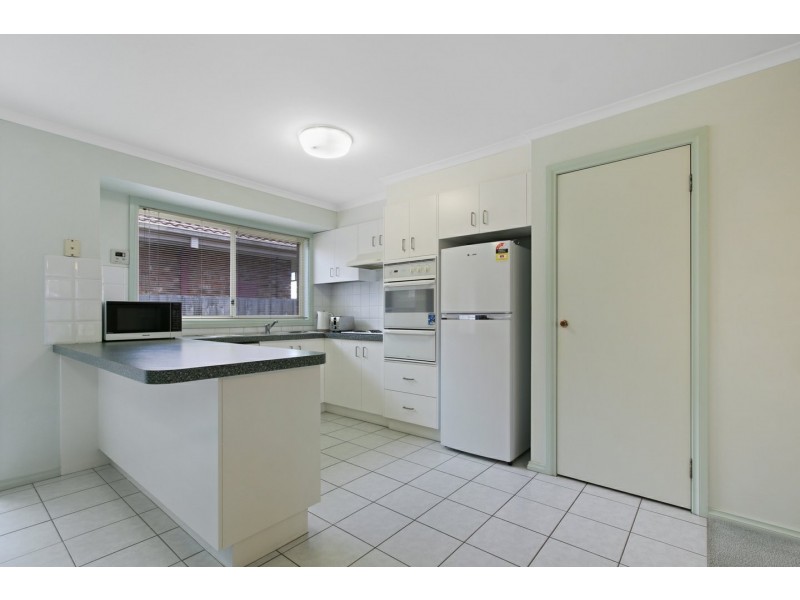 12 Milton Avenue, Paynesville VIC 3880