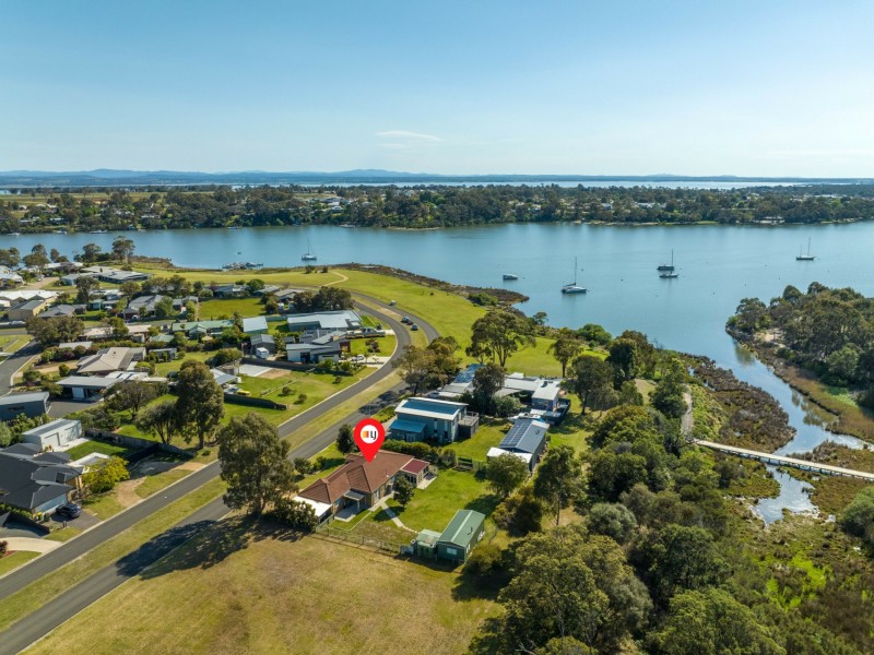 37 Lake Shore Drive, Newlands Arm VIC 3875