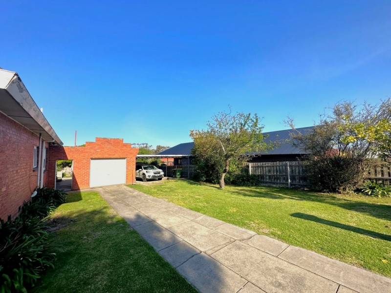 4 Main Road, Paynesville VIC 3880