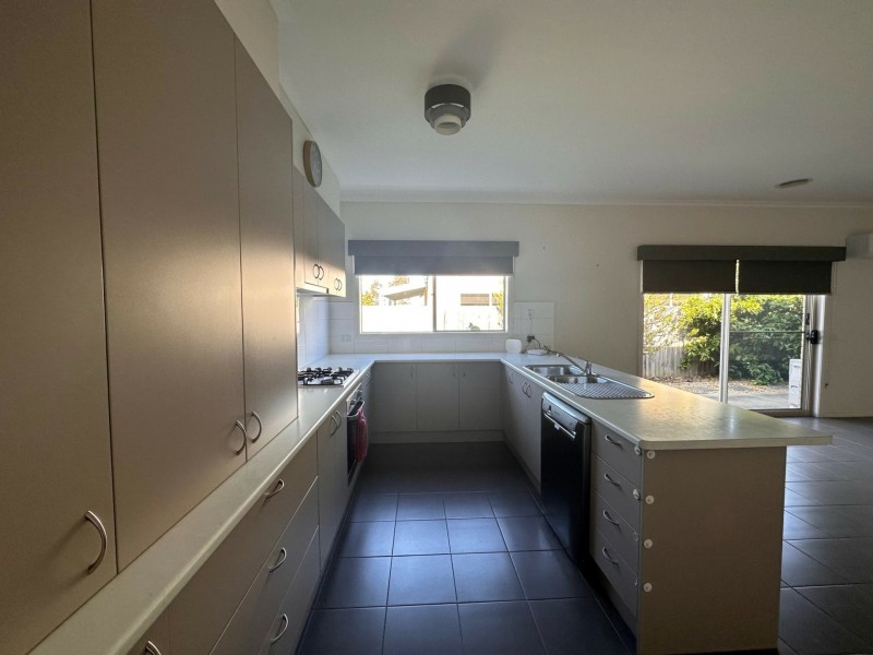 14 Smallman Court, Paynesville VIC 3880