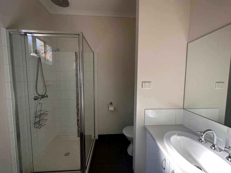 14 Smallman Court, Paynesville VIC 3880