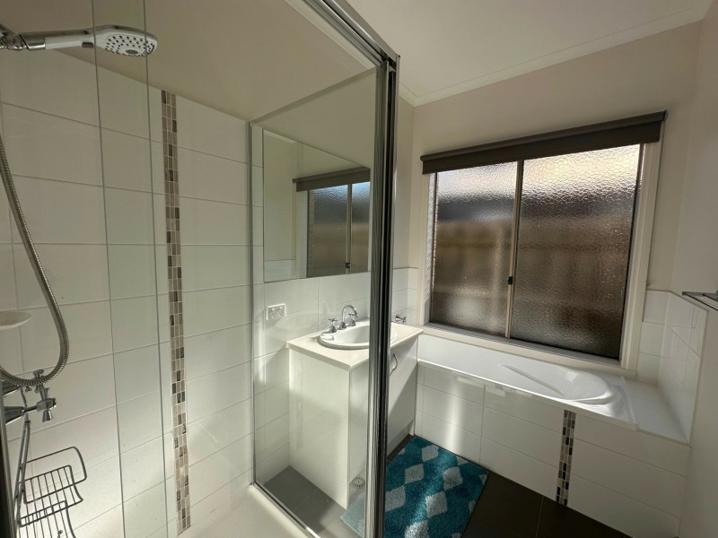 14 Smallman Court, Paynesville VIC 3880