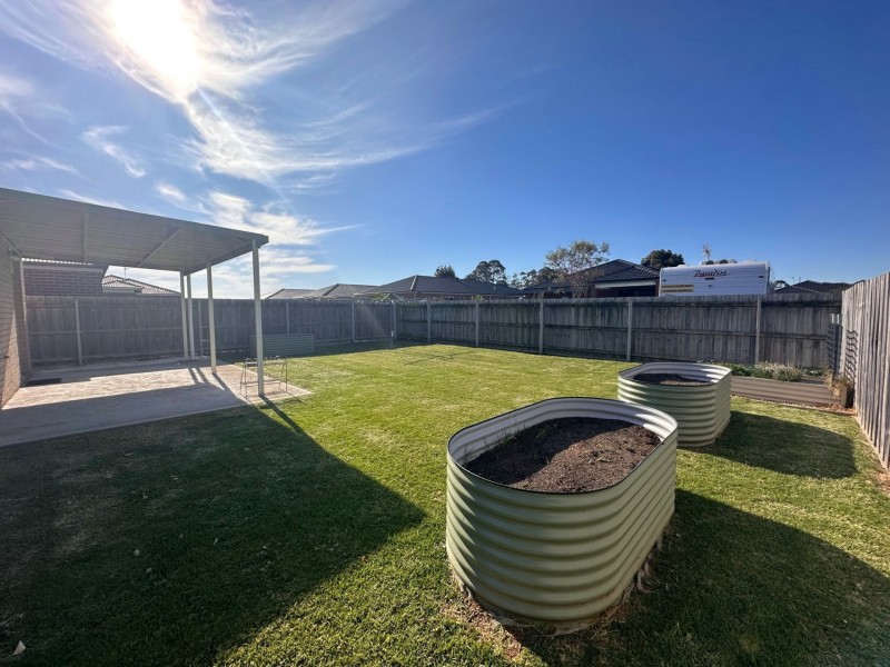 14 Smallman Court, Paynesville VIC 3880
