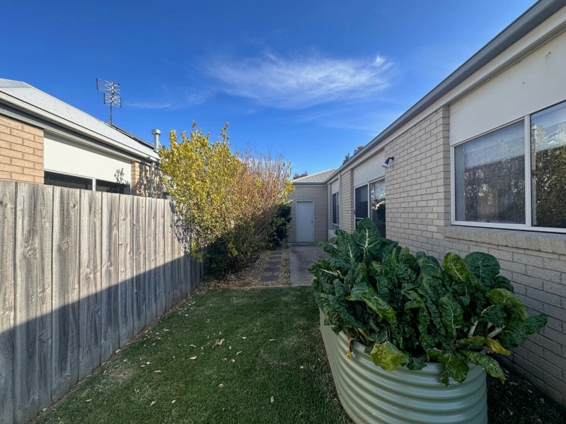 14 Smallman Court, Paynesville VIC 3880