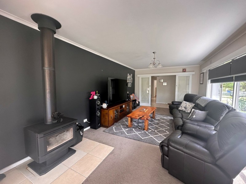 35 School Road, Eagle Point VIC 3878