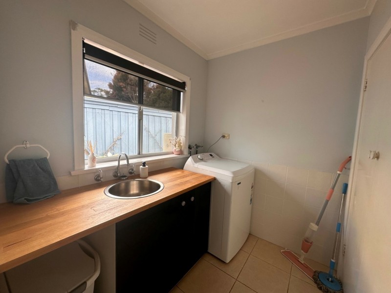 35 School Road, Eagle Point VIC 3878