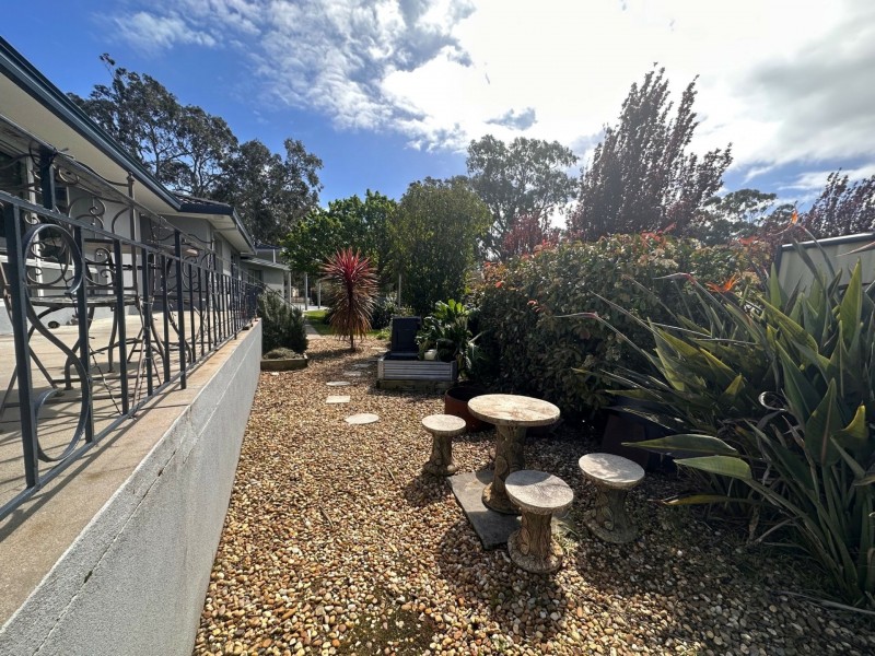 35 School Road, Eagle Point VIC 3878