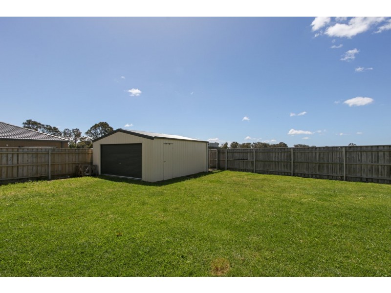 13 Coast Avenue, Paynesville VIC 3880