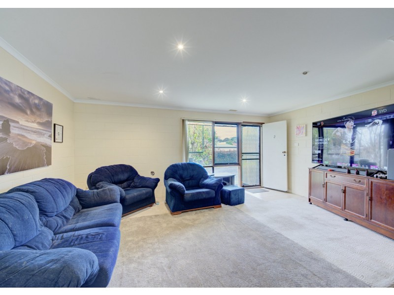Unit 2/54 Main Road, Paynesville VIC 3880