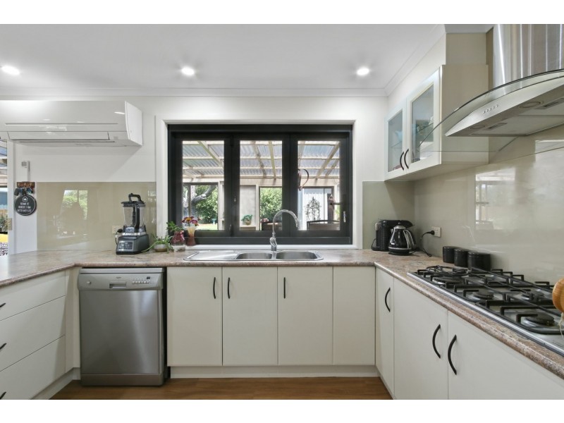 10 Lake Valley Way, Newlands Arm VIC 3875