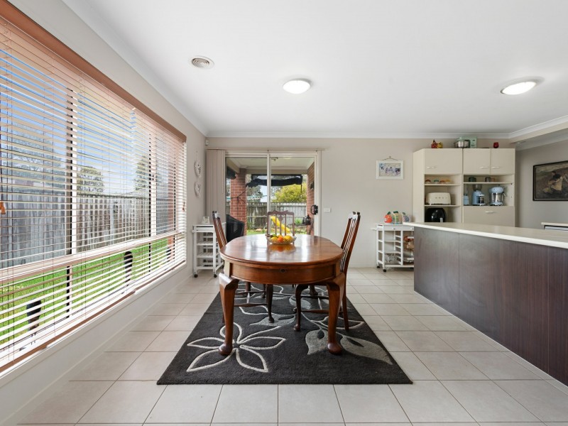 11 Jim Way, Paynesville VIC 3880