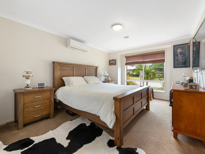 11 Jim Way, Paynesville VIC 3880