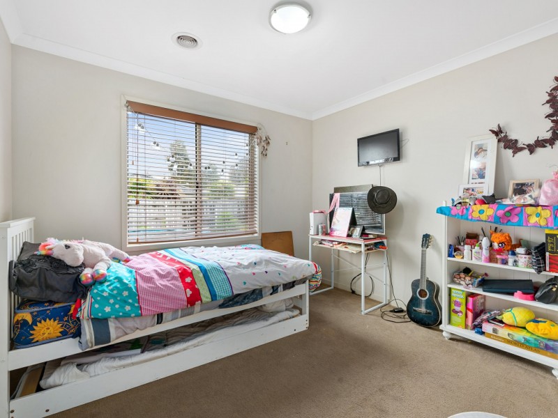 11 Jim Way, Paynesville VIC 3880