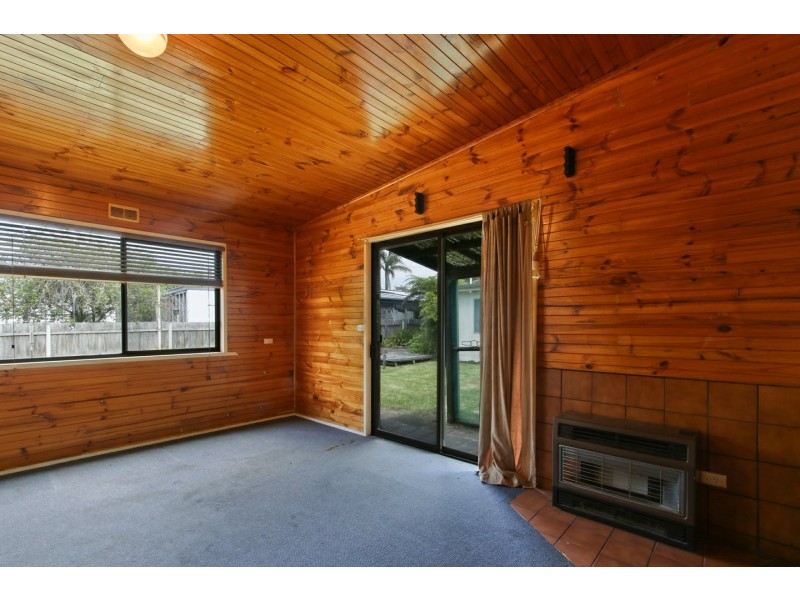 74 Main Road, Paynesville VIC 3880