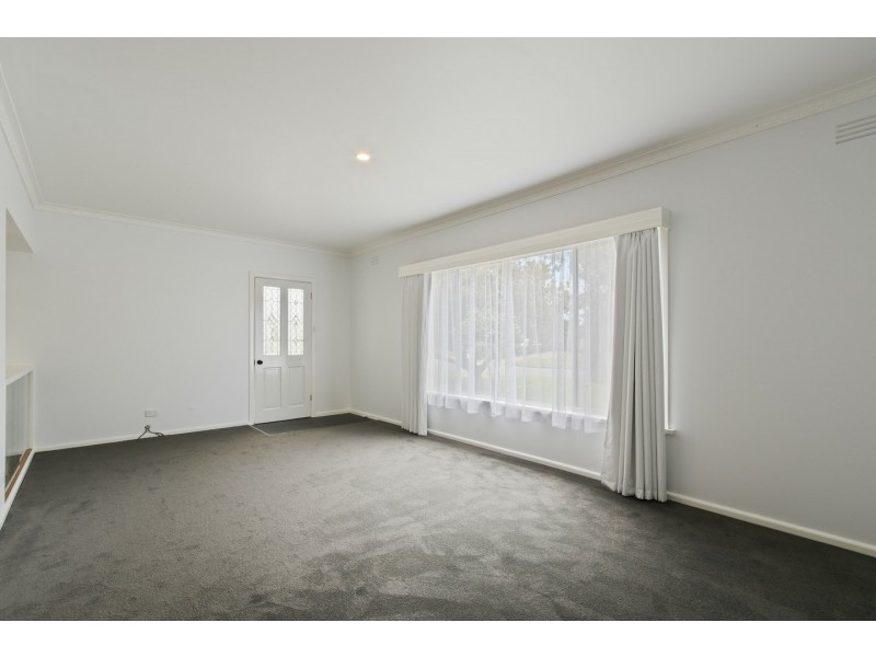 27 Reynolds Street, Paynesville VIC 3880
