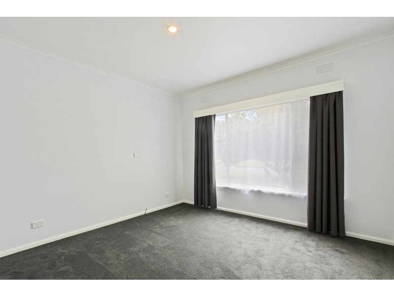 27 Reynolds Street, Paynesville VIC 3880