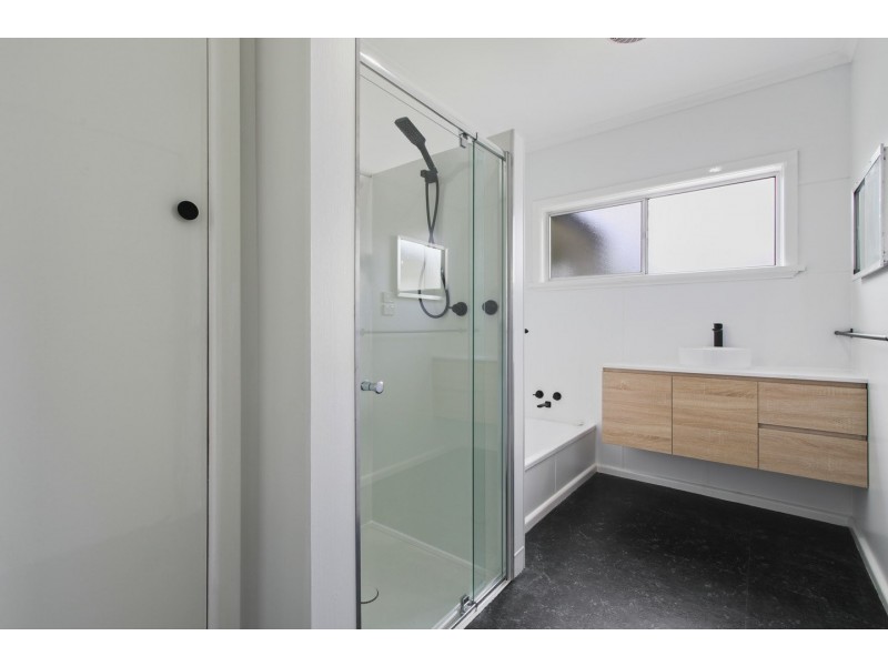 27 Reynolds Street, Paynesville VIC 3880