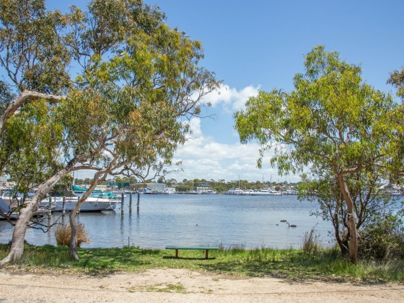 119 Western Boulevard, Raymond Island VIC 3880
