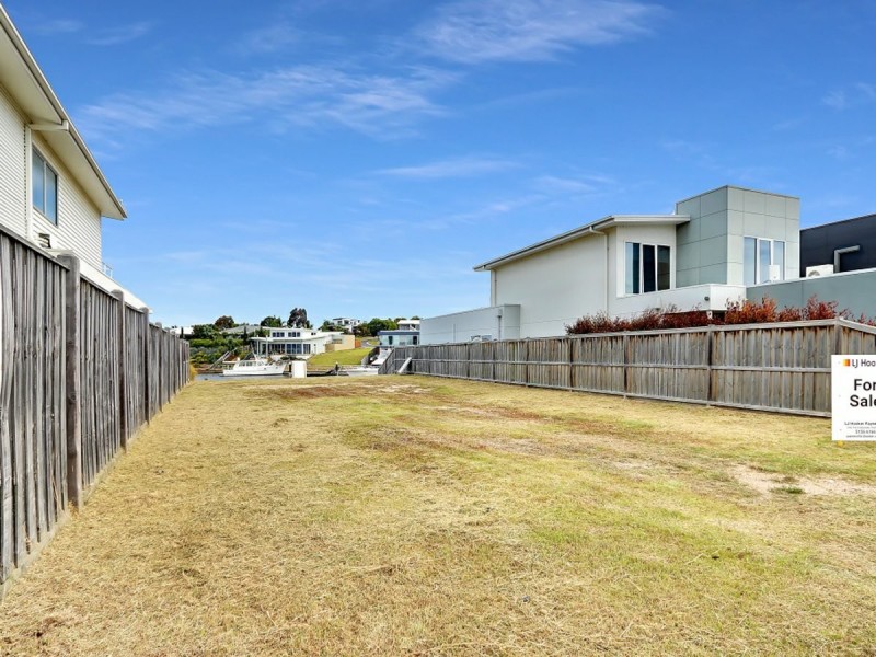 27 Driftwood Close, Paynesville VIC 3880