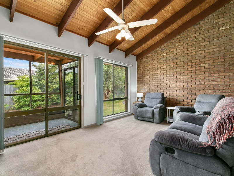 13 Newton Close, Paynesville VIC 3880