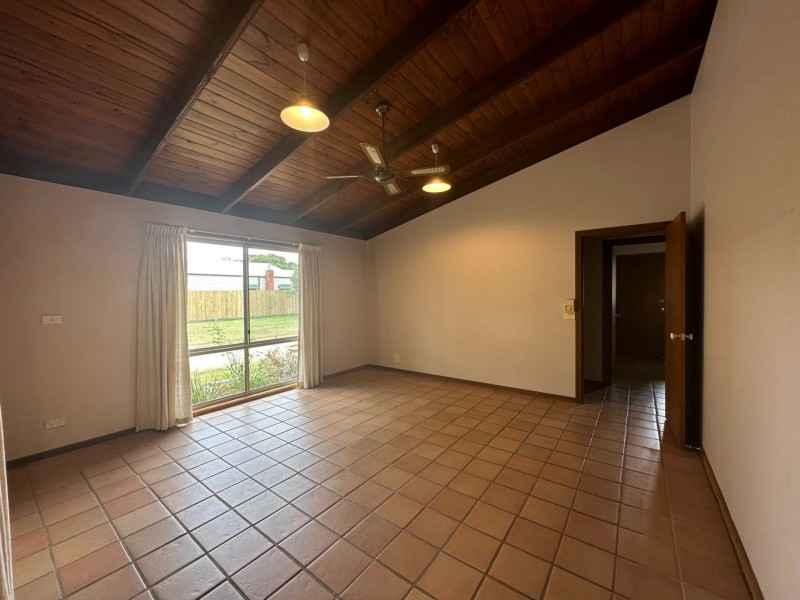 49-51 Eighth Avenue, Raymond Island VIC 3880