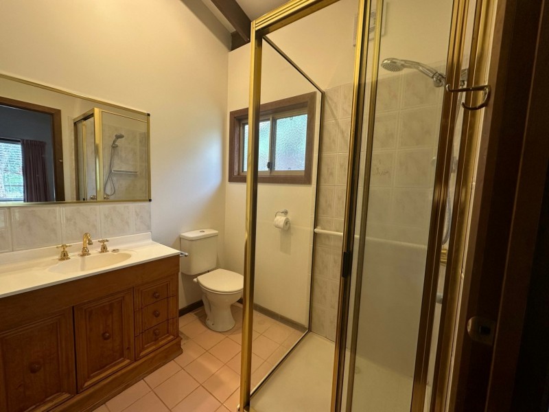 49-51 Eighth Avenue, Raymond Island VIC 3880