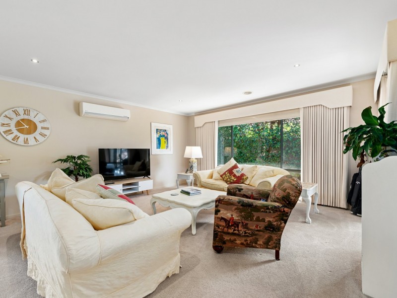 18 The Grange, Paynesville VIC 3880