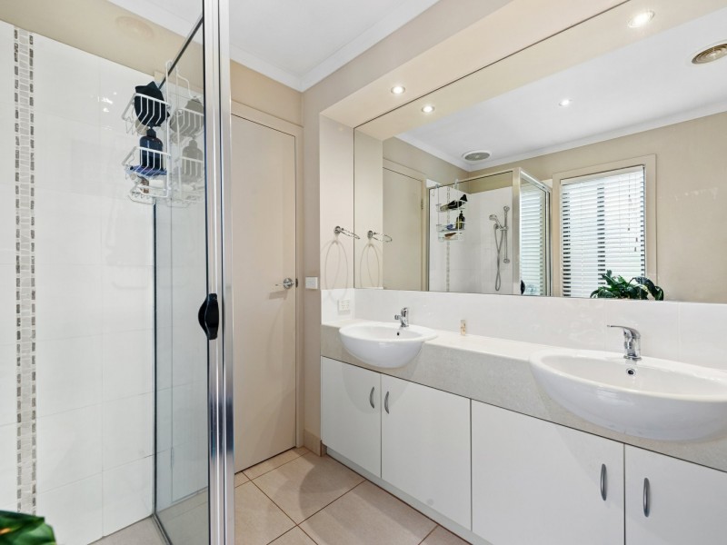 18 The Grange, Paynesville VIC 3880