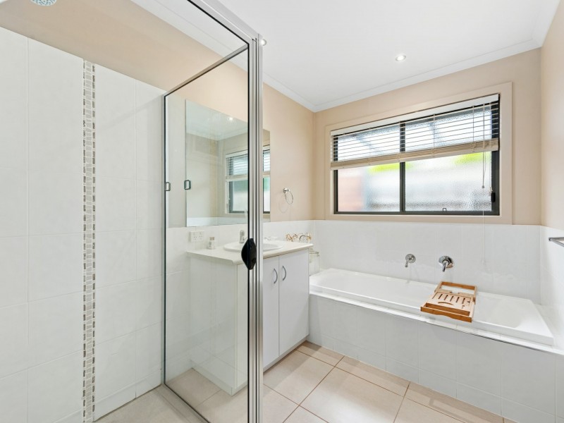 18 The Grange, Paynesville VIC 3880