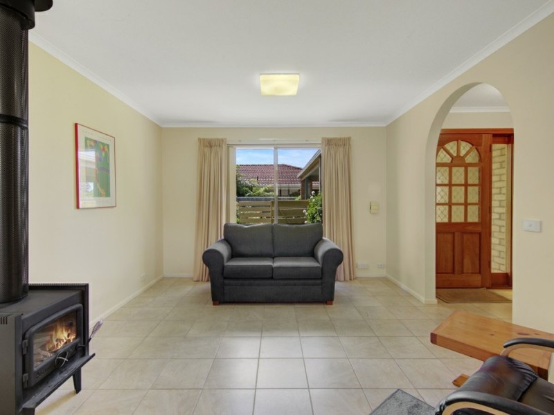 27 Queen Street, Paynesville VIC 3880