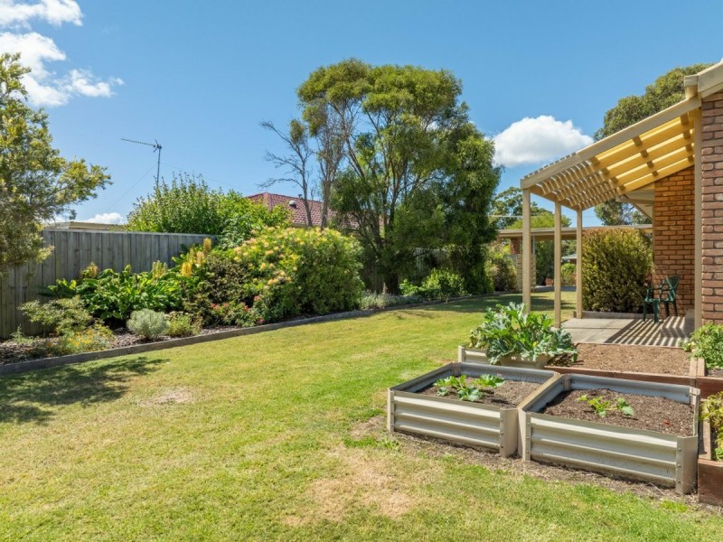 27 Queen Street, Paynesville VIC 3880