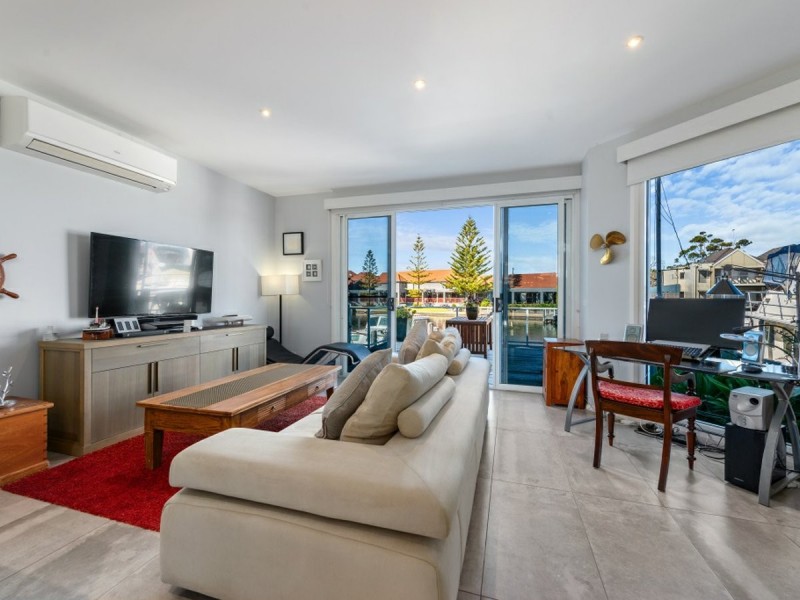 2/7 King Street, Paynesville VIC 3880