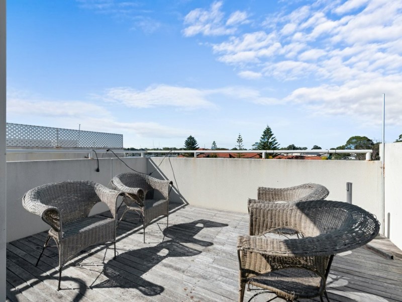 2/7 King Street, Paynesville VIC 3880