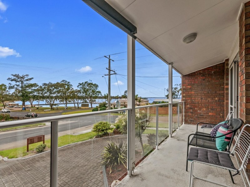 Unit 2/1-5 Main Road, Paynesville VIC 3880