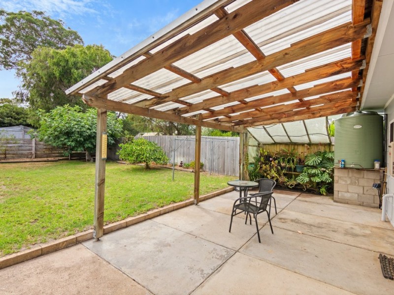 24 Third Parade, Raymond Island VIC 3880