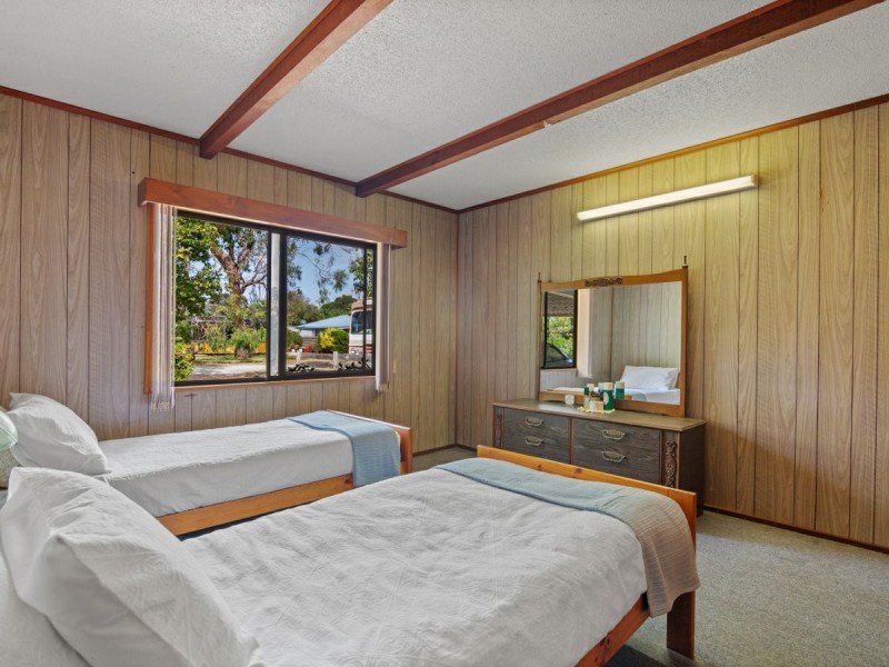 24 Third Parade, Raymond Island VIC 3880