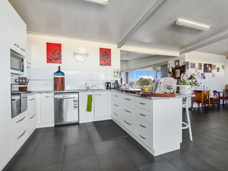 2 Marina Drive, Paynesville VIC 3880