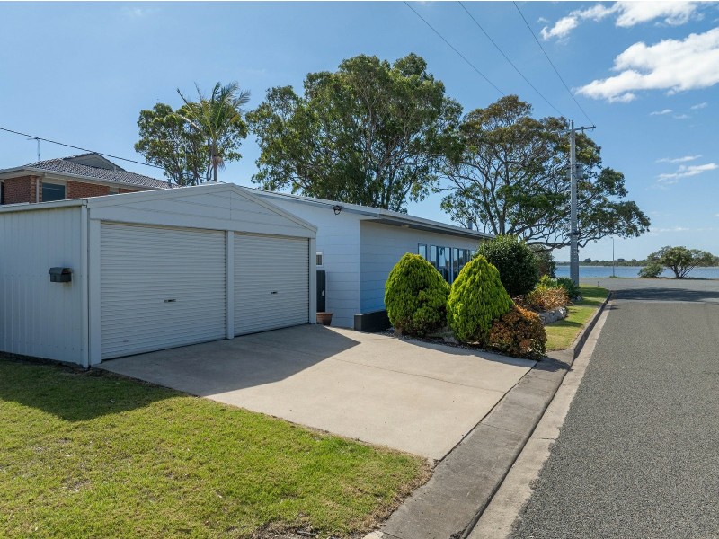 2 Marina Drive, Paynesville VIC 3880