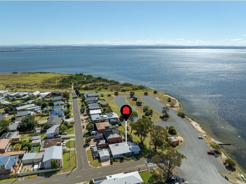 2 Marina Drive, Paynesville VIC 3880