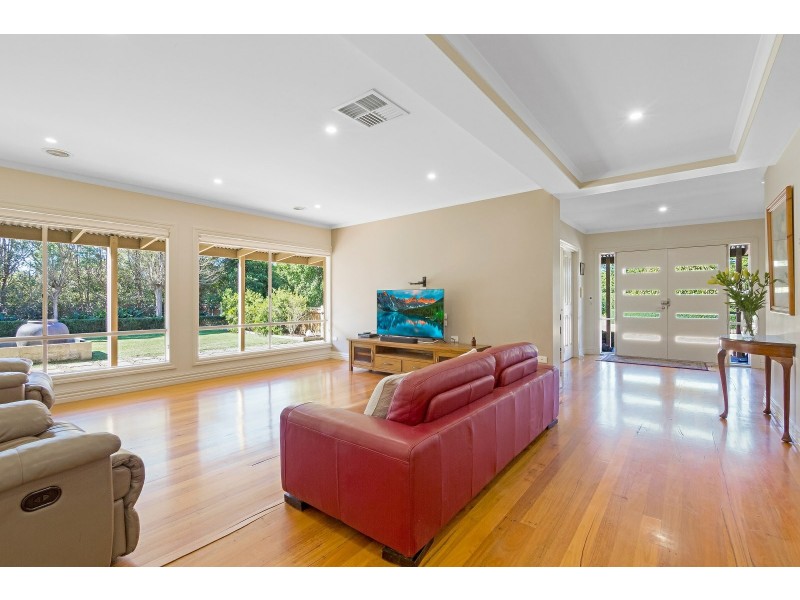 30 Lake Victoria Road, Eagle Point VIC 3878