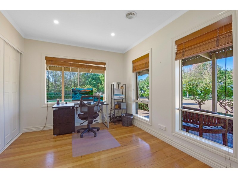 30 Lake Victoria Road, Eagle Point VIC 3878