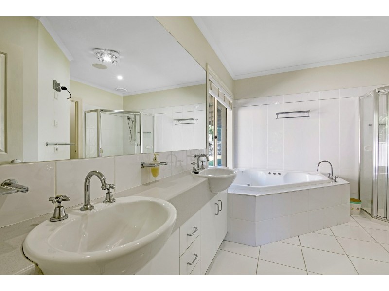 30 Lake Victoria Road, Eagle Point VIC 3878