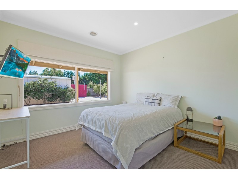 30 Lake Victoria Road, Eagle Point VIC 3878