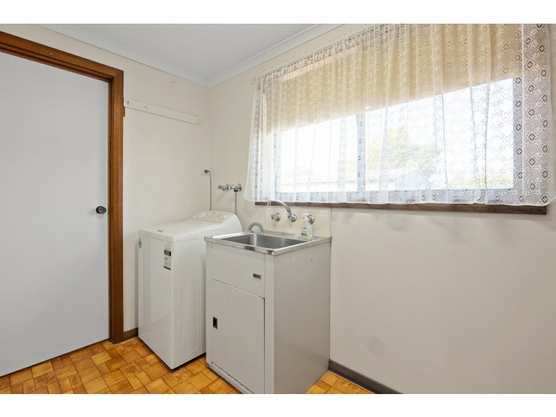 Unit 3/2 Canal Road, Paynesville VIC 3880