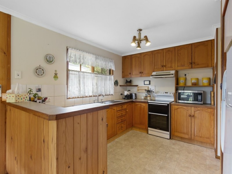 17 Newton Close, Paynesville VIC 3880