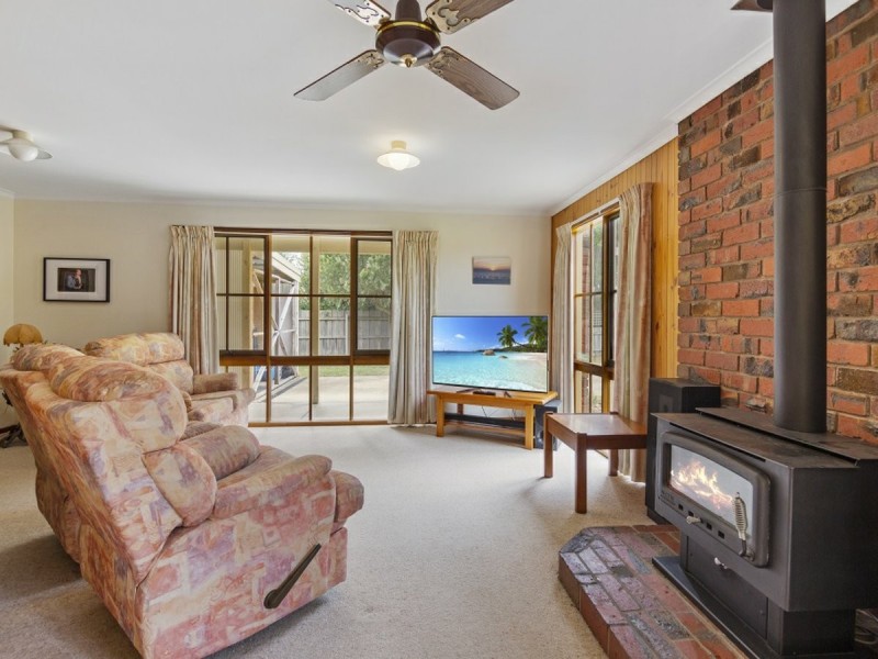 17 Newton Close, Paynesville VIC 3880