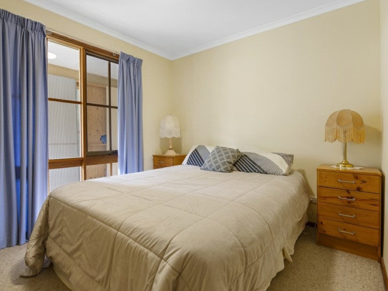 17 Newton Close, Paynesville VIC 3880